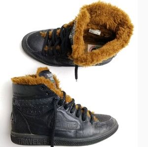 travel fox tennis shoes